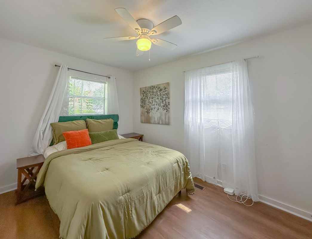 541 Okaloosa St - Photo 2 of 25