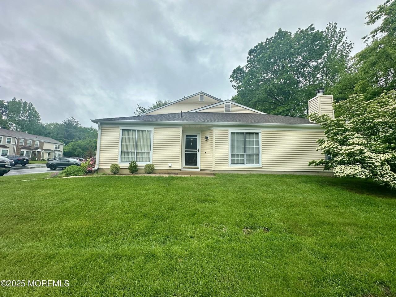 143 Archery Court - Photo 2 of 20