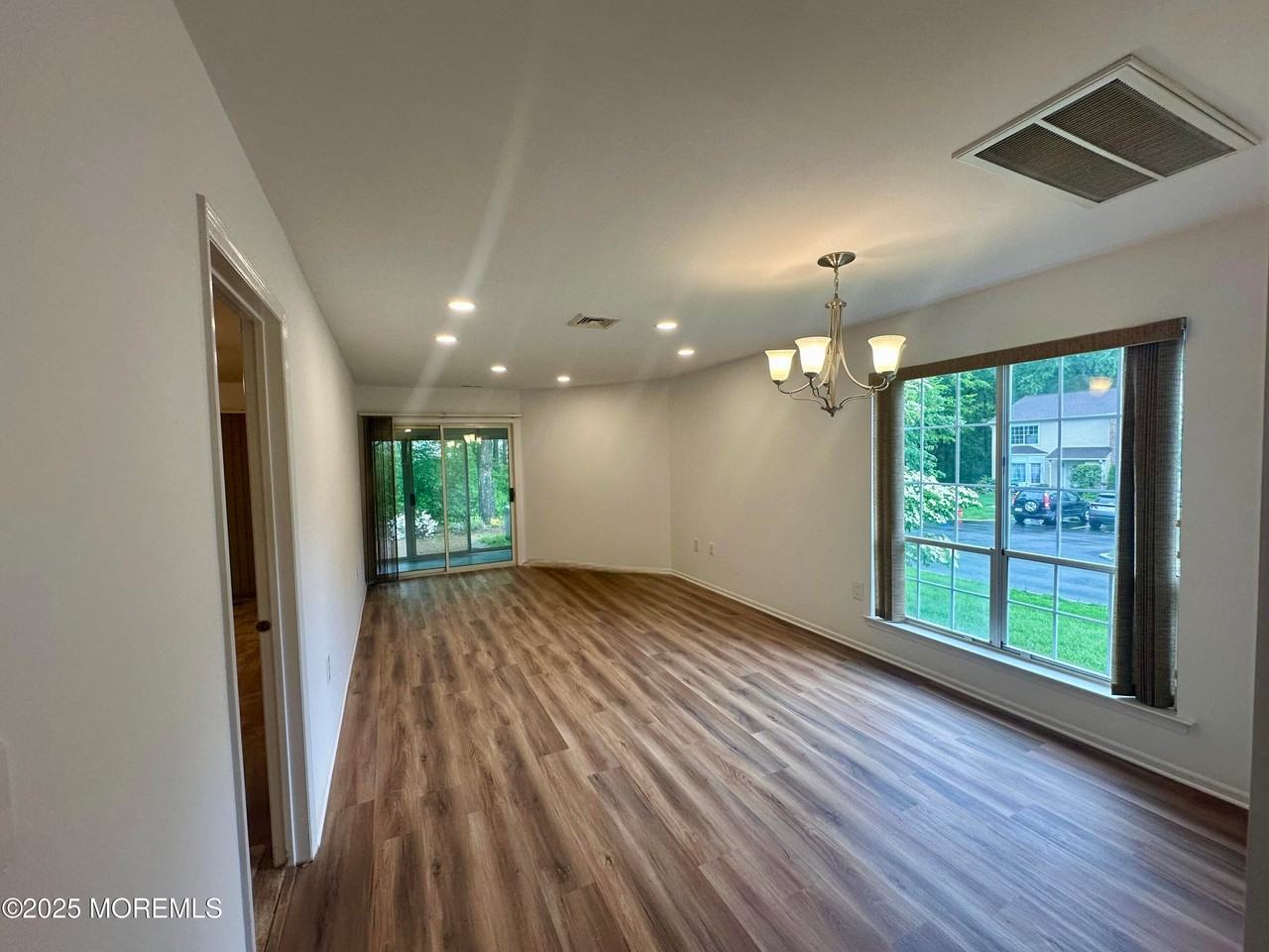 143 Archery Court - Photo 4 of 20