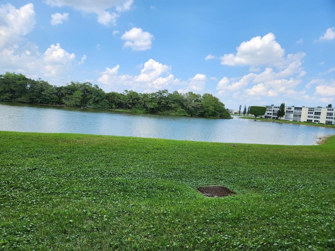 1059 Ainslie Drive #1059 - Photo 2 of 15