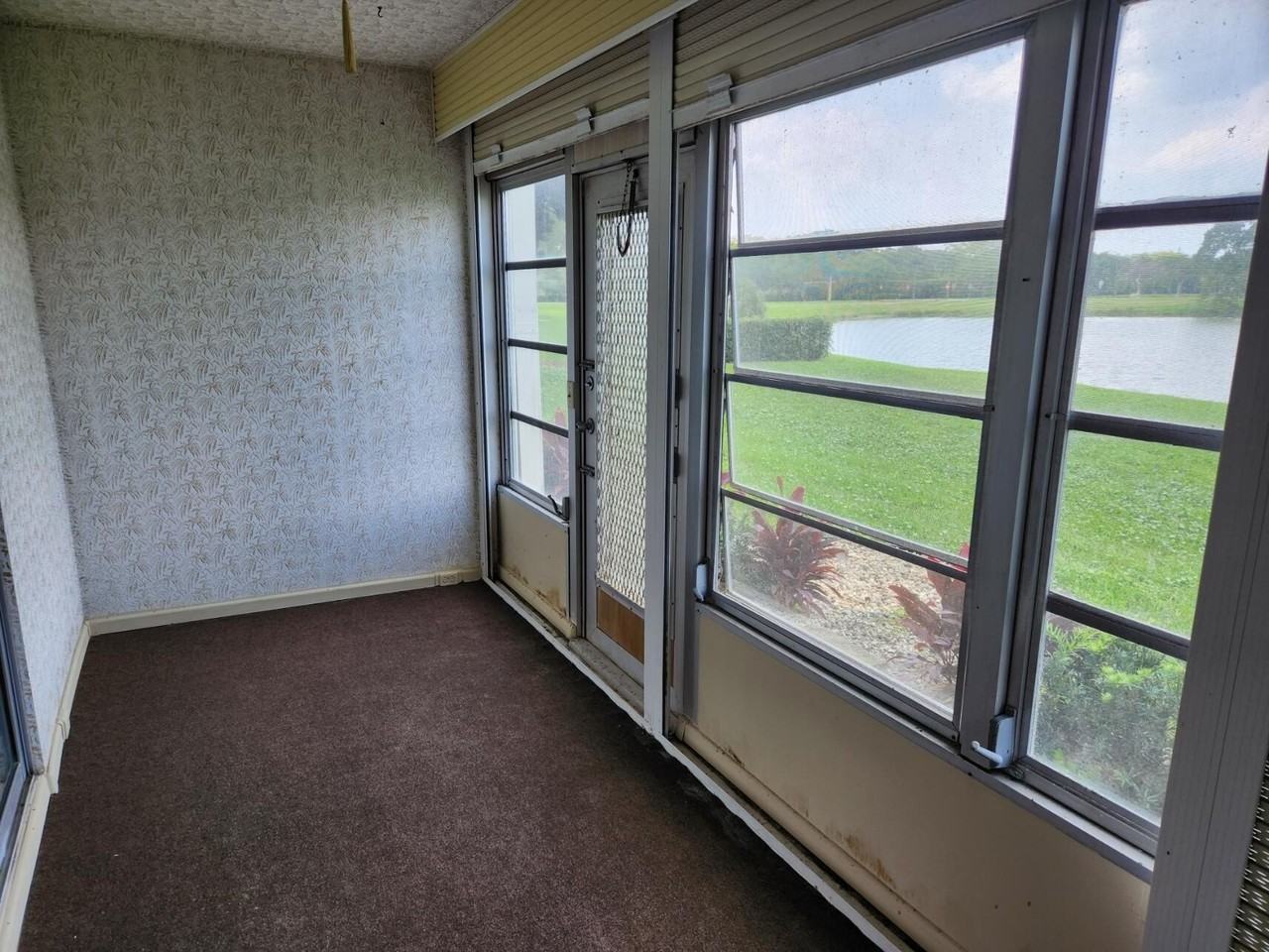 1059 Ainslie Drive #1059 - Photo 3 of 15