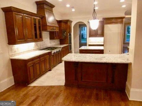 2295 Valla Parc Ct - Photo 3 of 15