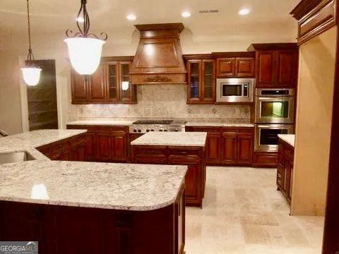 2295 Valla Parc Ct - Photo 4 of 15