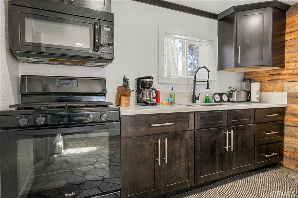 718 Talmadge Rd - Photo 5 of 13