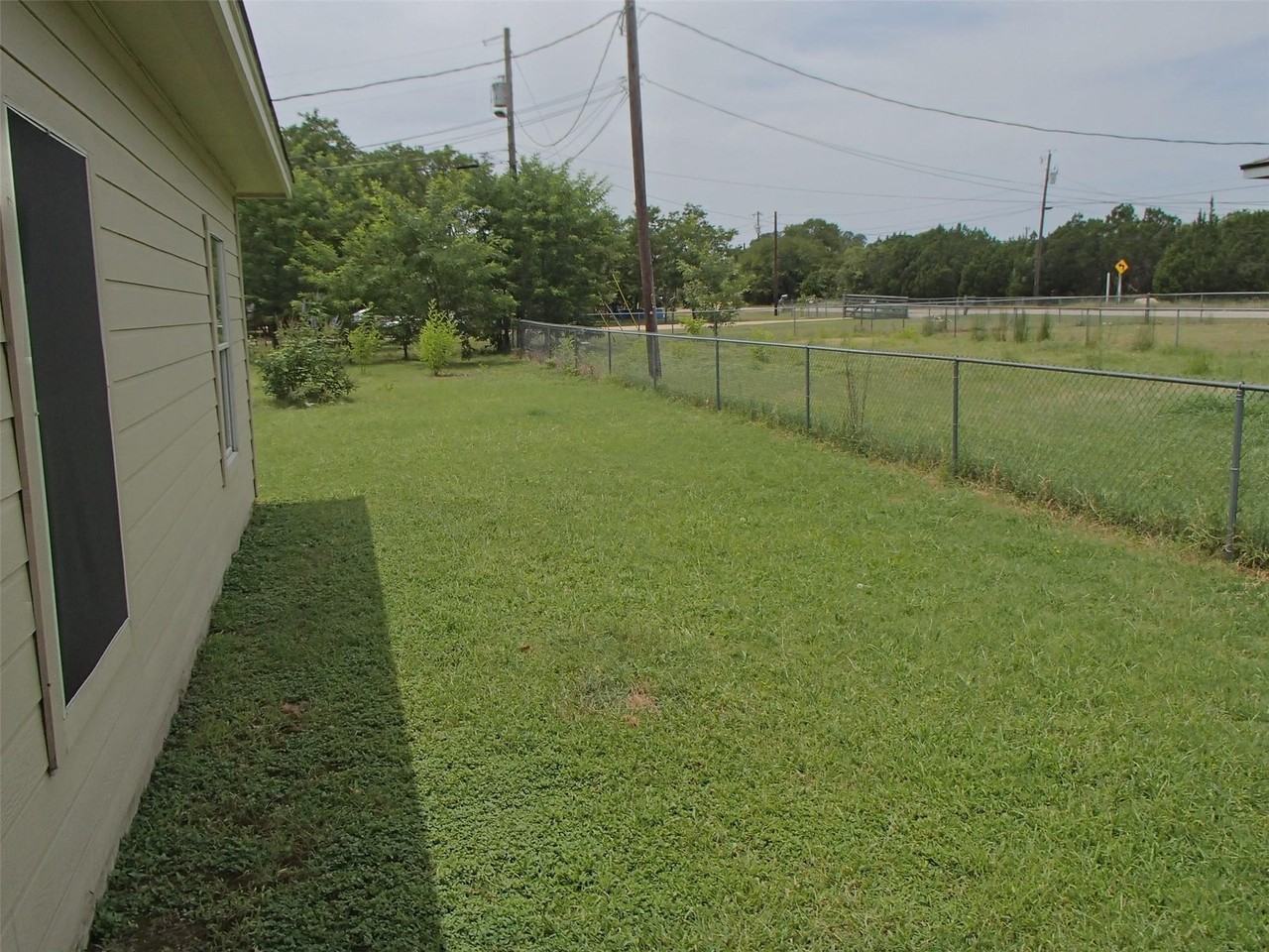 503 Tablerock Circle - Photo 2 of 9