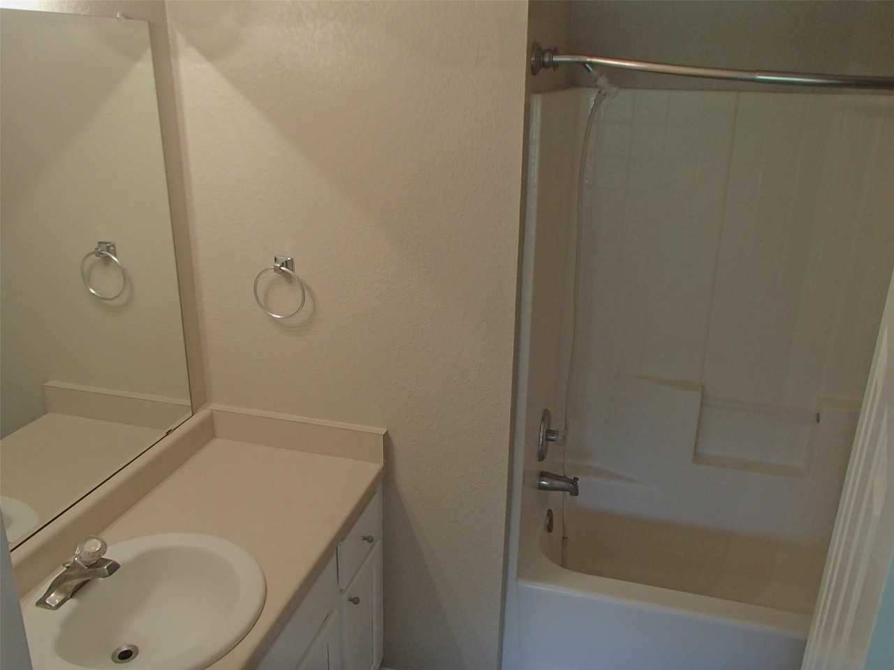 503 Tablerock Circle - Photo 5 of 9