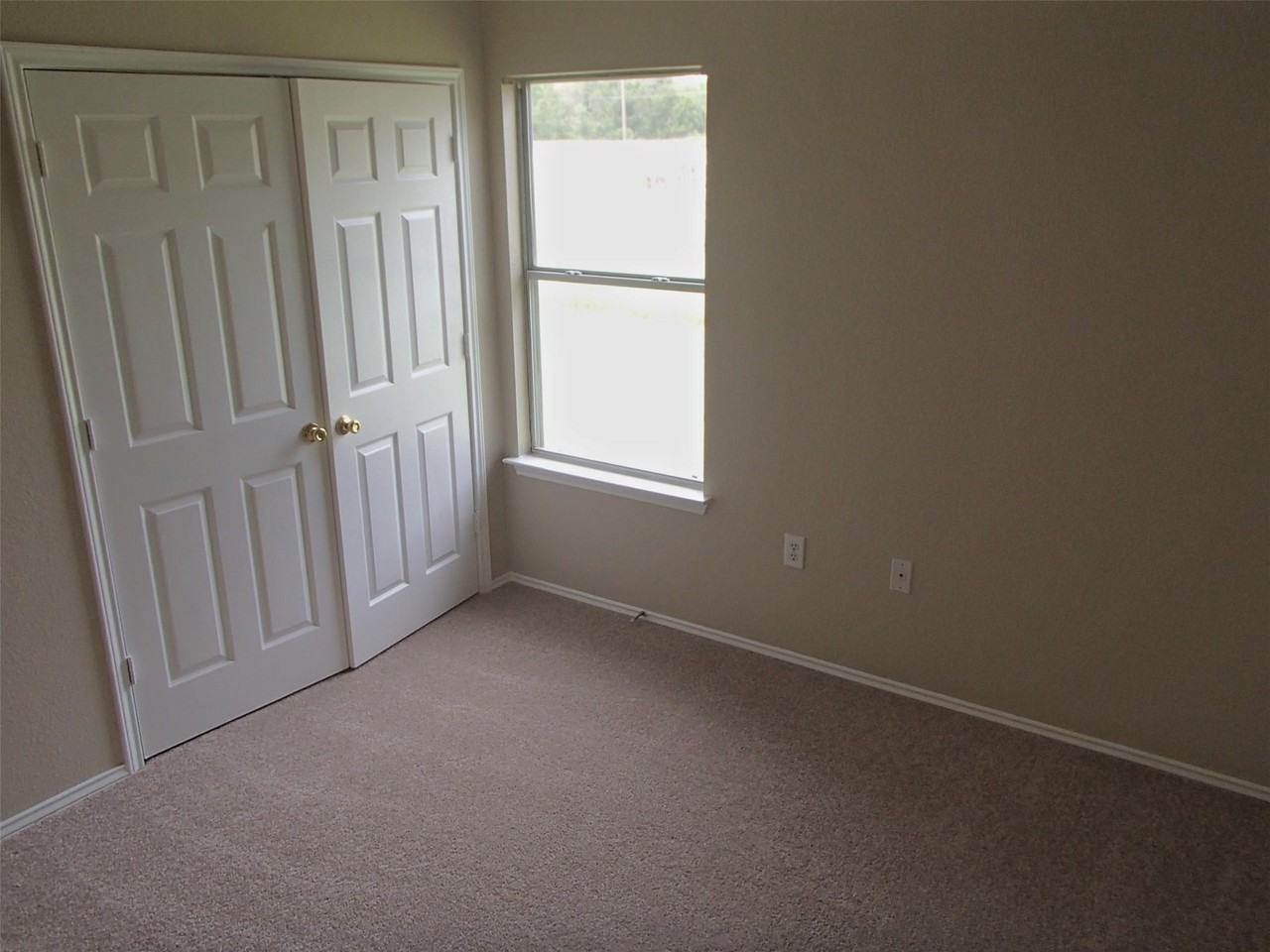 503 Tablerock Circle - Photo 7 of 9