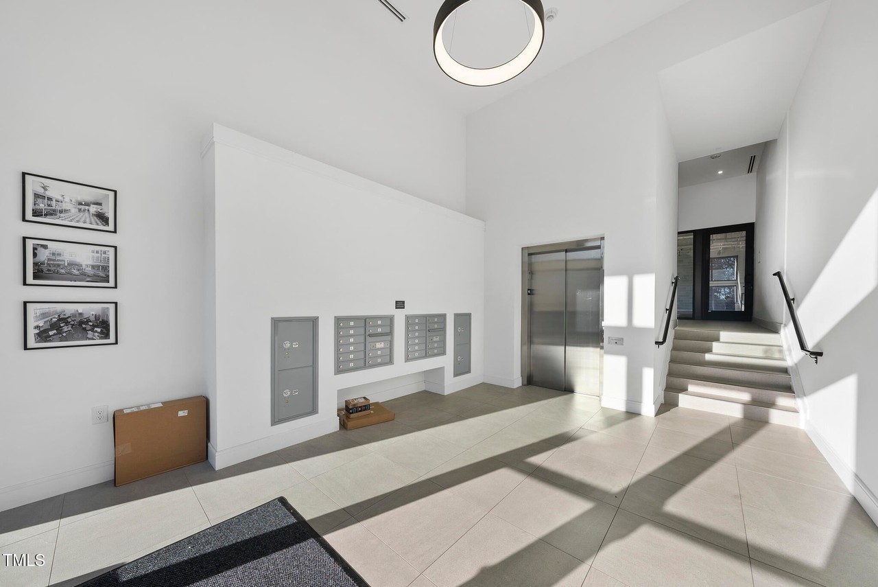 615 Daniels St - Photo 2 of 30