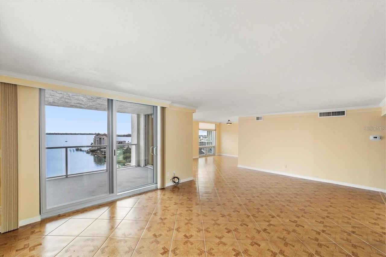 1111 N Gulfstream Ave #16C - Photo 7 of 44