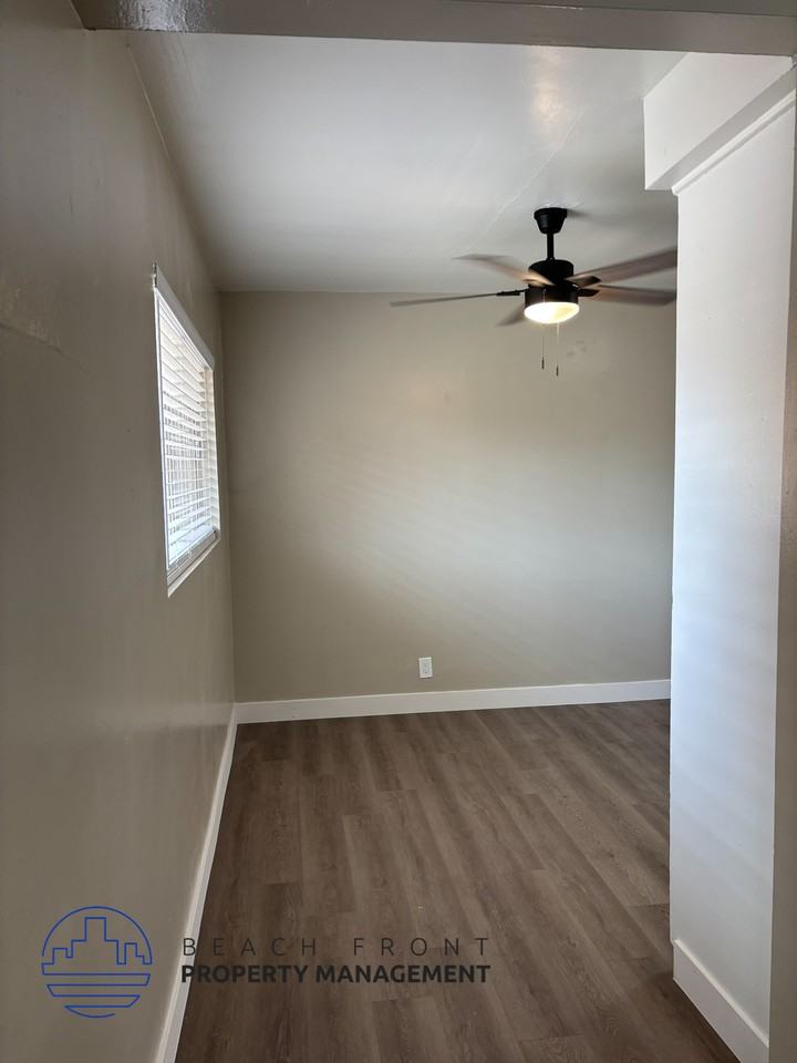 147 E. Wakefield Ave. - Photo 3 of 8