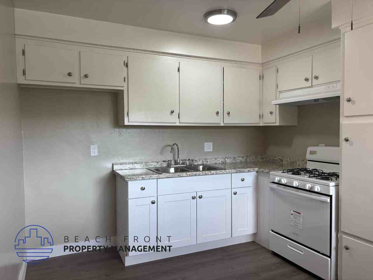147 E. Wakefield Ave. - Photo 6 of 8