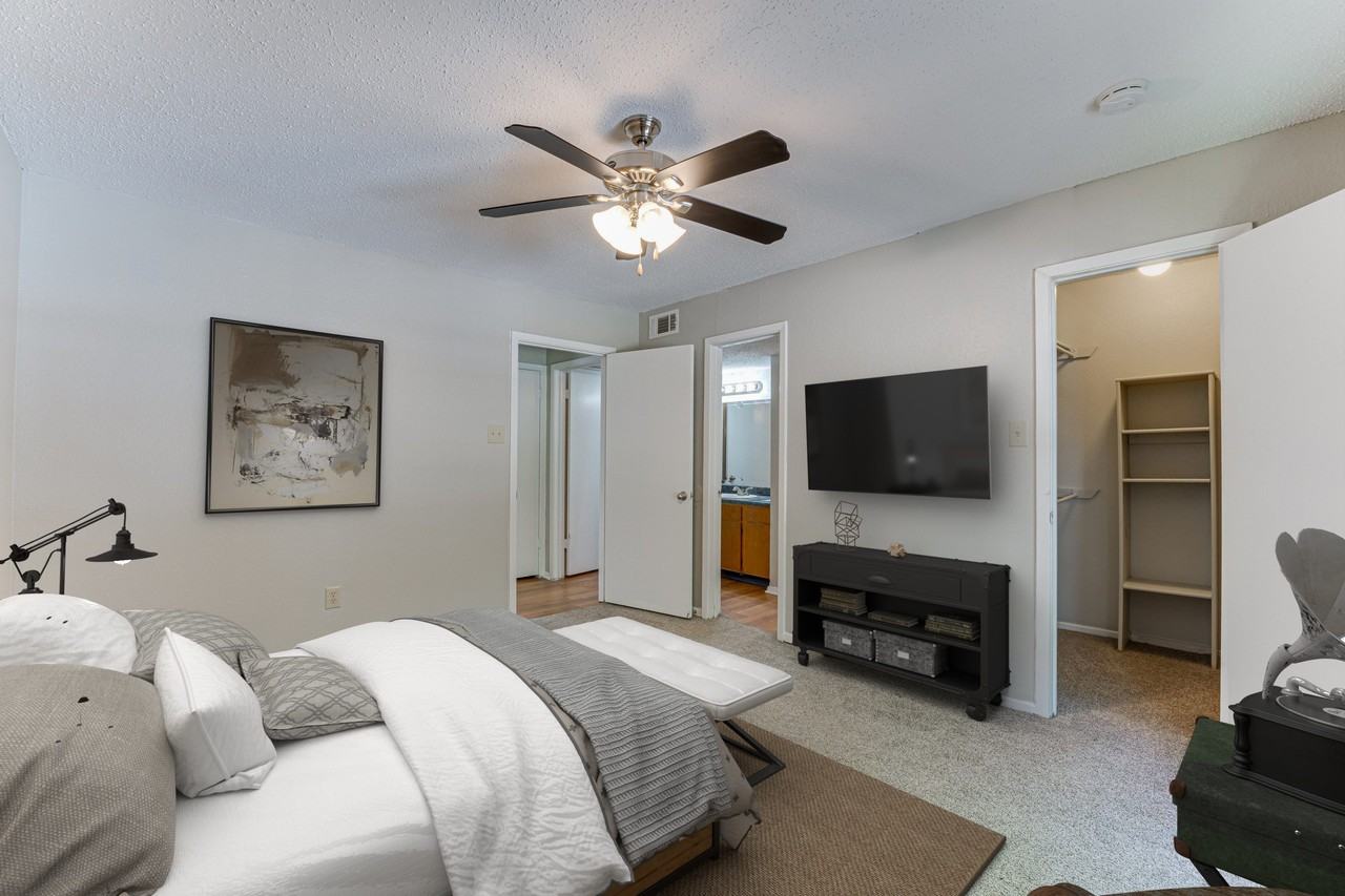 Bardin Oaks - Photo 7 of 50