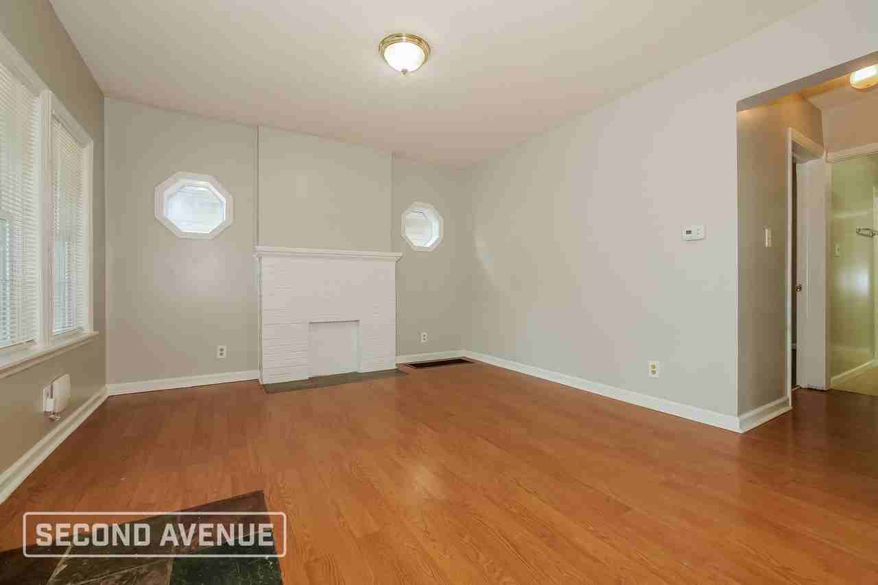 2314 Van Brunt Blvd - Photo 4 of 26