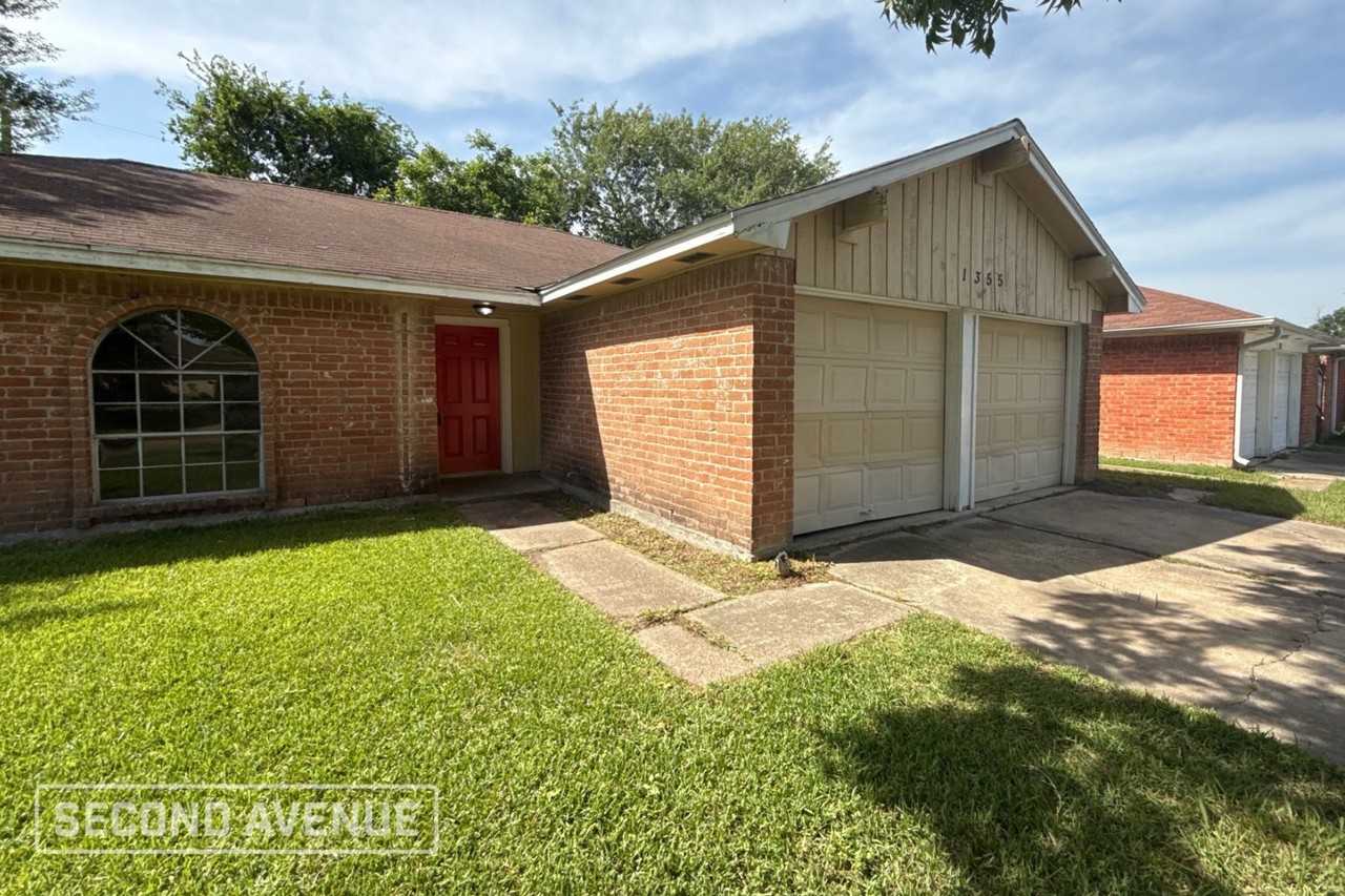 1355 Tenderden Dr - Photo 2 of 16