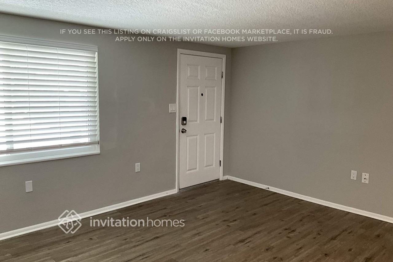 3529 Berkshire St - Photo 2 of 14