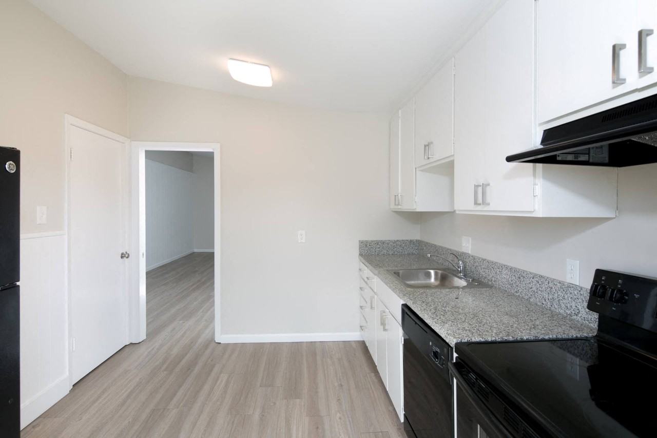 The Mark - Photo 2 of 11