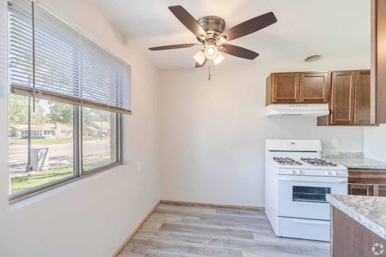 Portland Terrace - Photo 5 of 30