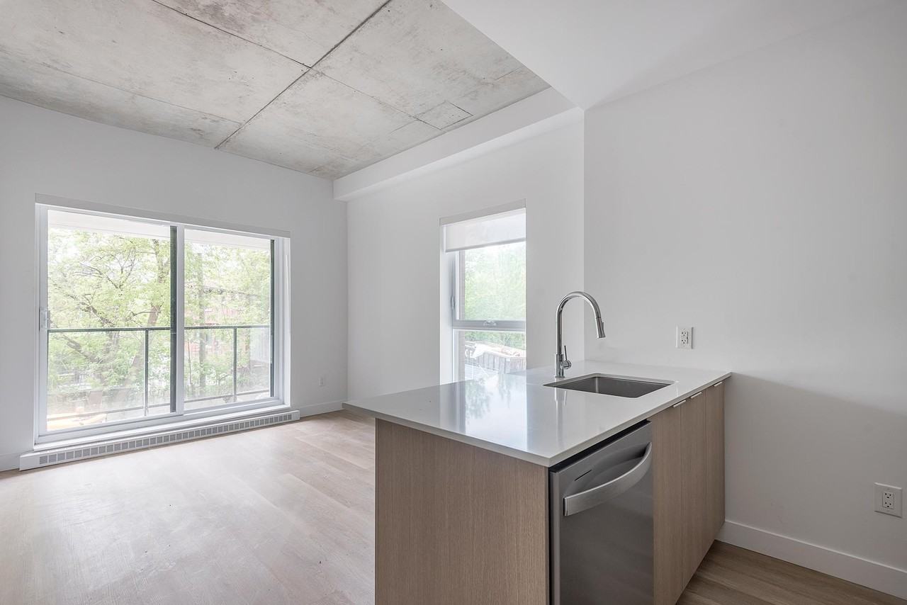 2600 Cavendish Blvd - Photo 2 of 50