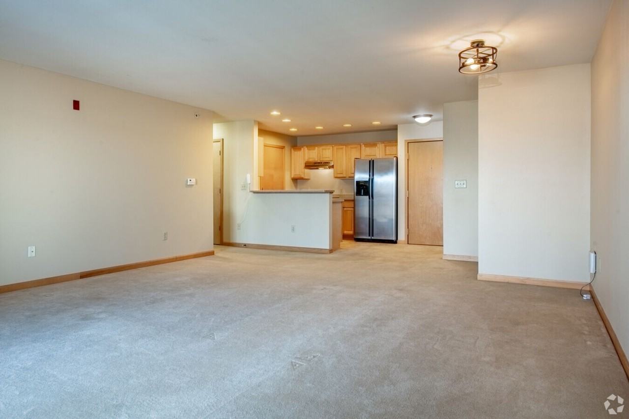 Woodland Commons Madison - Photo 5 of 50