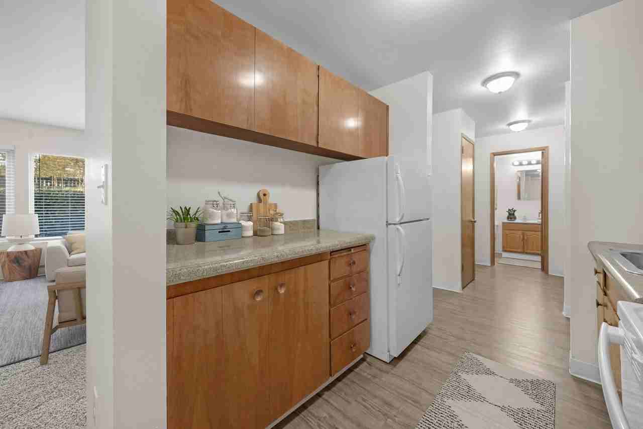 Peaceful North Seattle Living at Bridge Vista Apartments - Photo 3 of 10