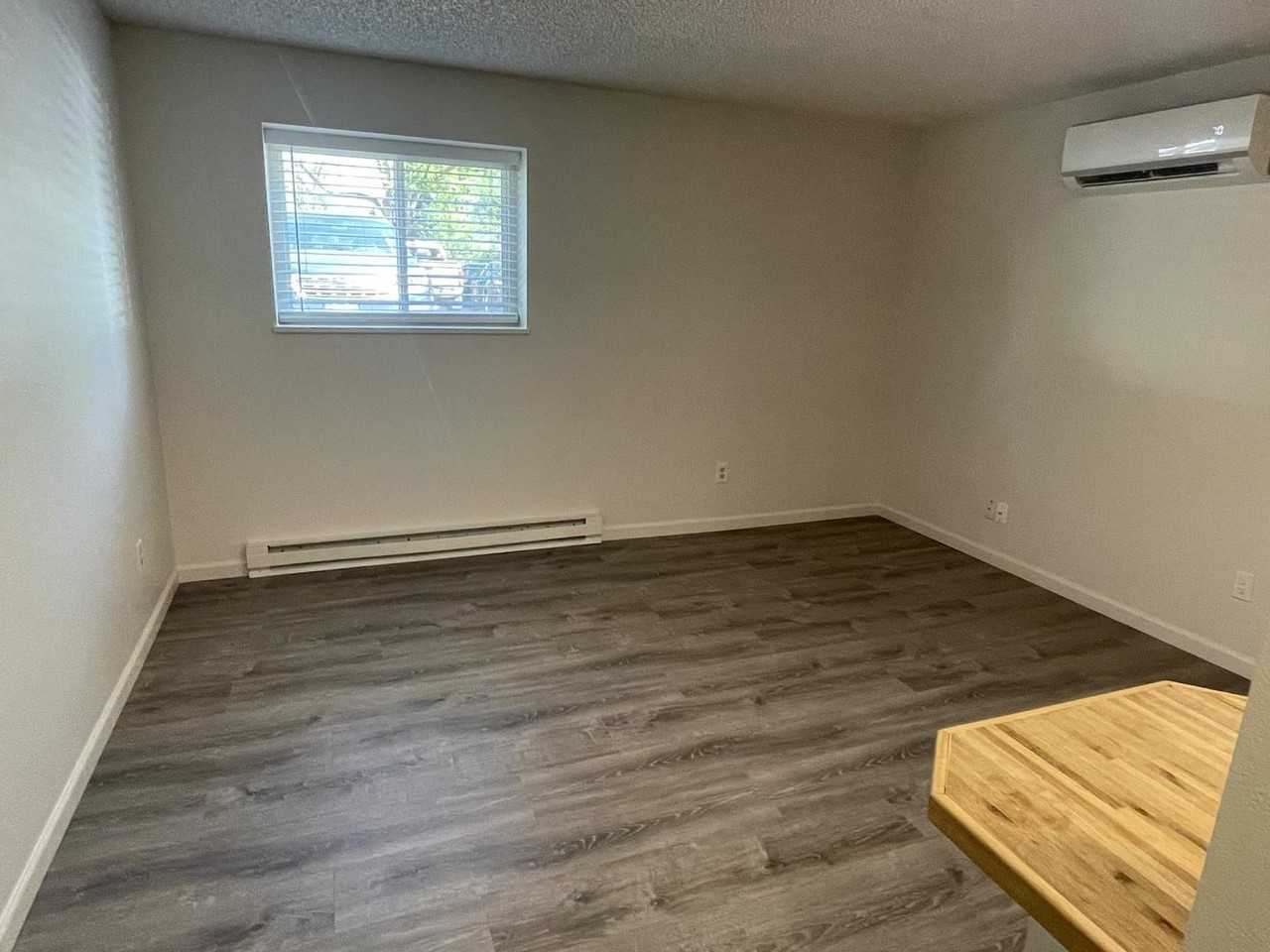 Campus Park Apartments - Photo 4 of 50