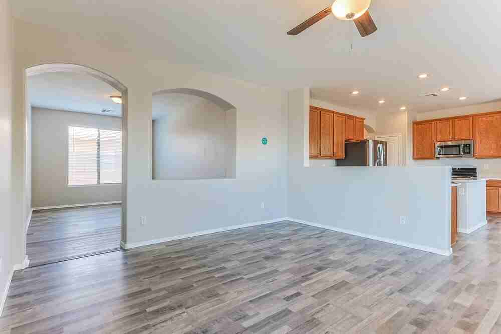 46186 W Holly Dr - Photo 3 of 16