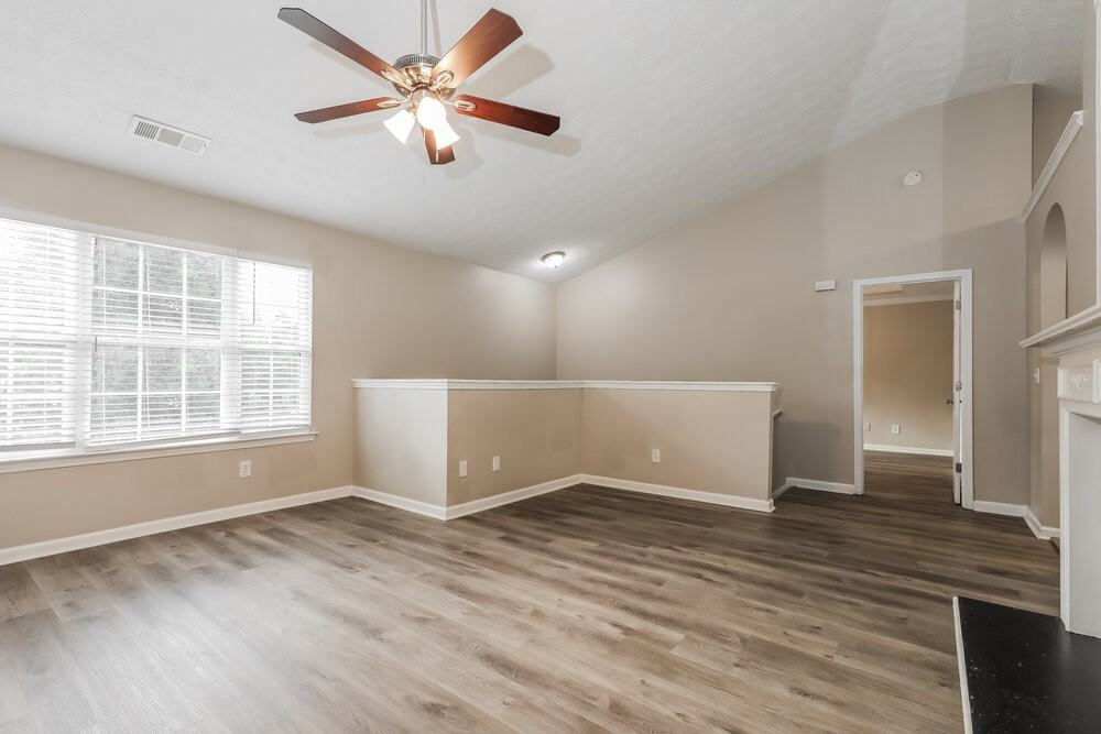 272 Grover Turner Way - Photo 4 of 17