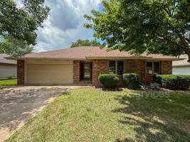 featured image of 4121 S Parkcrest Ave