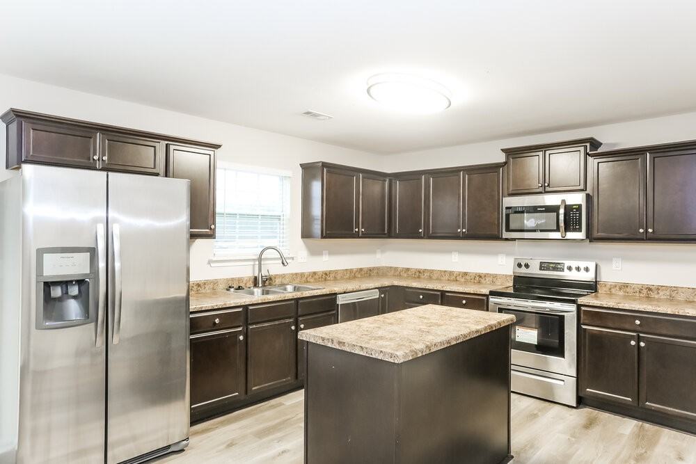 3031 Crabapple Ln - Photo 6 of 15