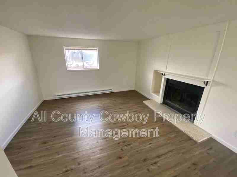 705 Ferris Ct #2 - Photo 5 of 7