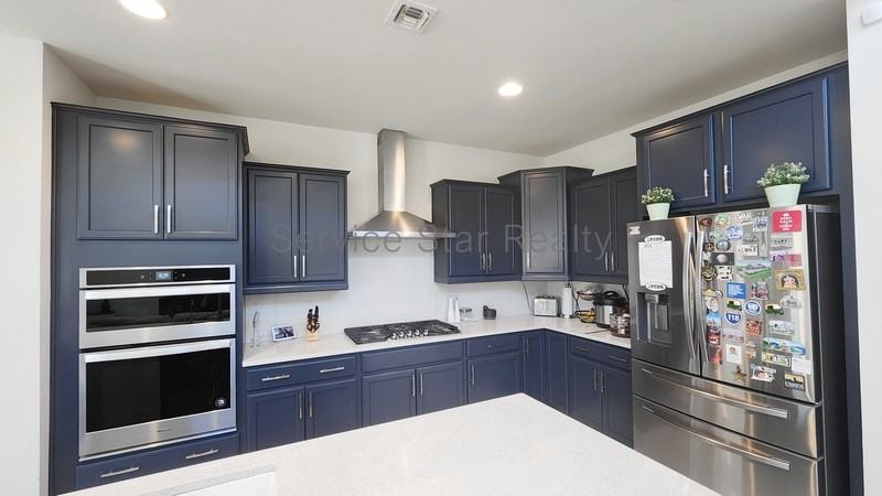 3407 E Louise Dr - Photo 4 of 24