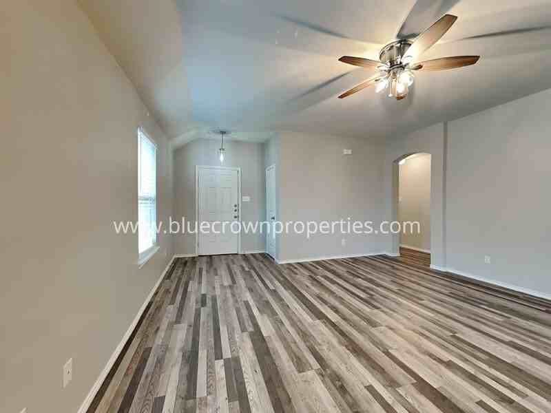 3085 Seth Ln - Photo 4 of 22