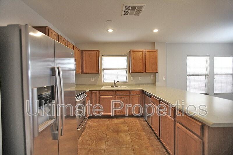 11835 W Via Montoya Dr - Photo 6 of 23