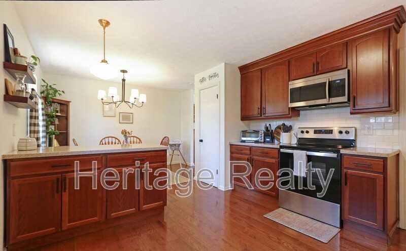 9608 Clearwater Dr - Photo 2 of 23