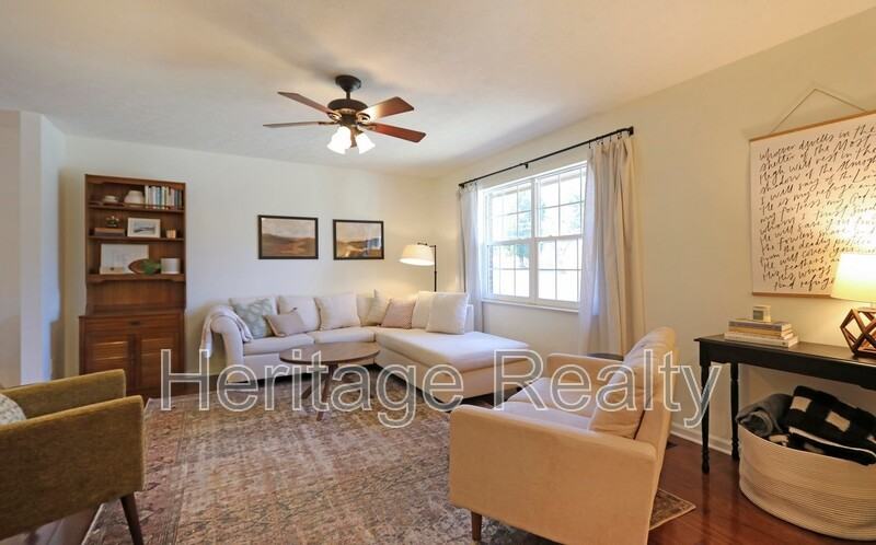 9608 Clearwater Dr - Photo 4 of 23