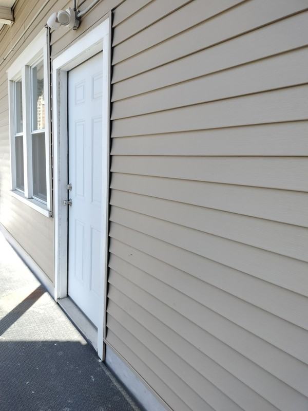 1943 W 48th St - Photo 6 of 36