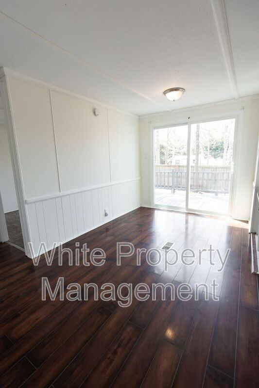 1172 Southwood Dr - Photo 3 of 27