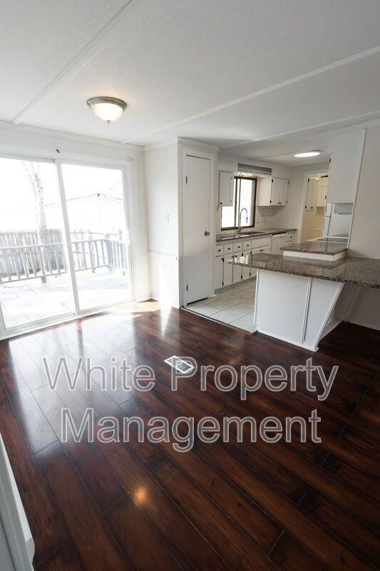 1172 Southwood Dr - Photo 4 of 27