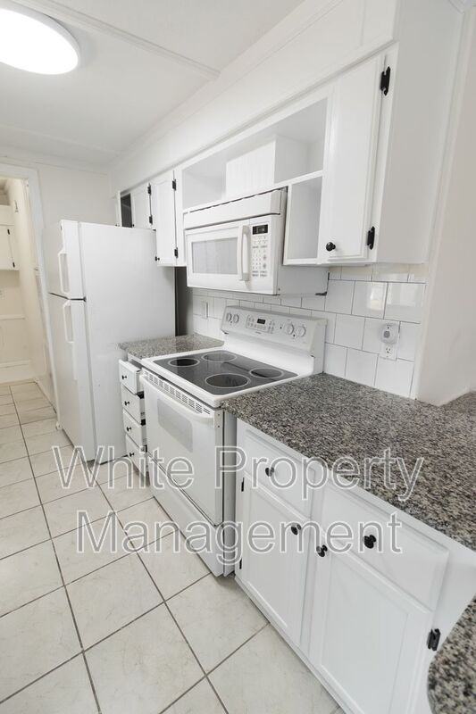 1172 Southwood Dr - Photo 6 of 27