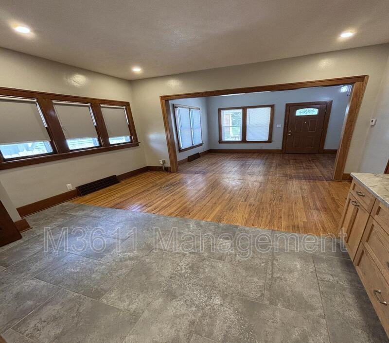 1321 S 6th St - Photo 2 of 18