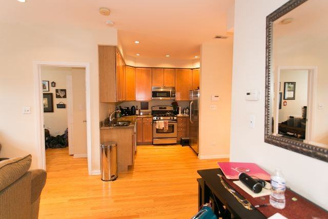 421 W Armitage Ave #2 - Photo 5 of 20