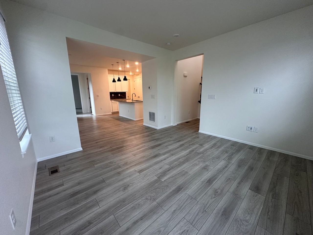 17612 Cherokee St - Photo 4 of 31