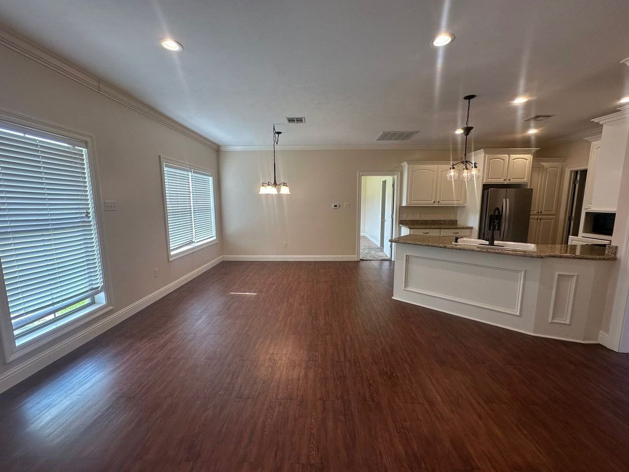 2628 Ravenway Dr - Photo 3 of 15