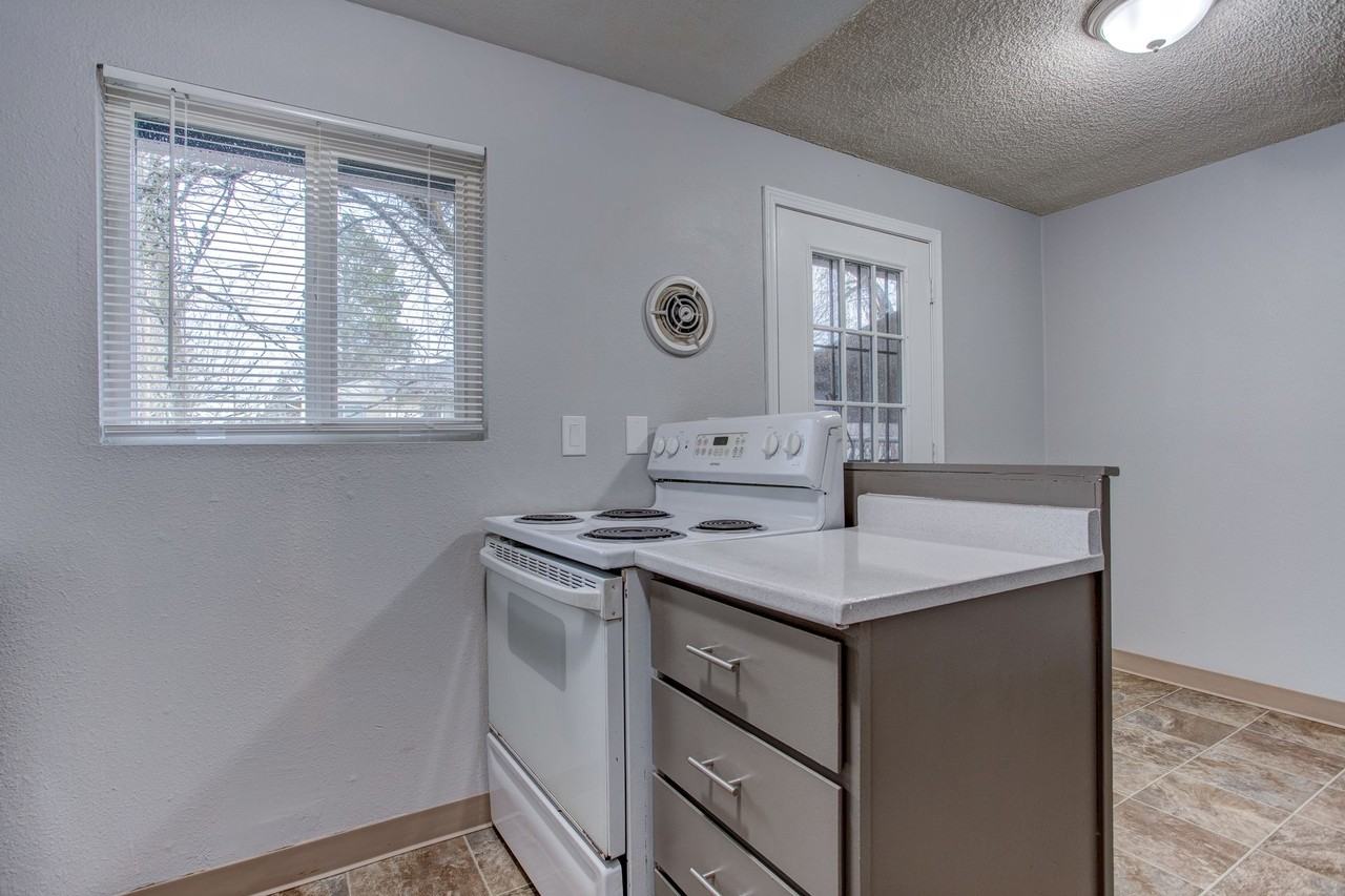 The Sandpiper - Photo 4 of 15