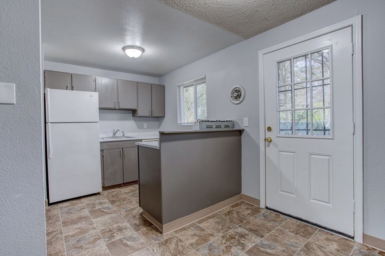 The Sandpiper - Photo 5 of 15