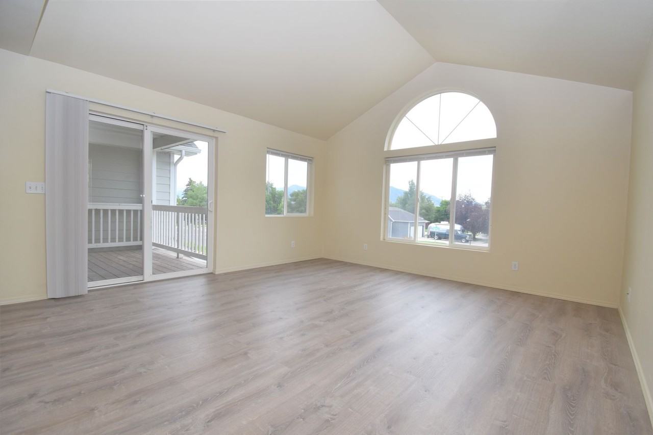 509 N Hunters Way - Photo 2 of 14