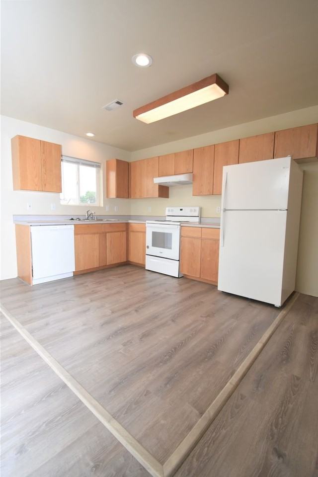 509 N Hunters Way - Photo 4 of 14