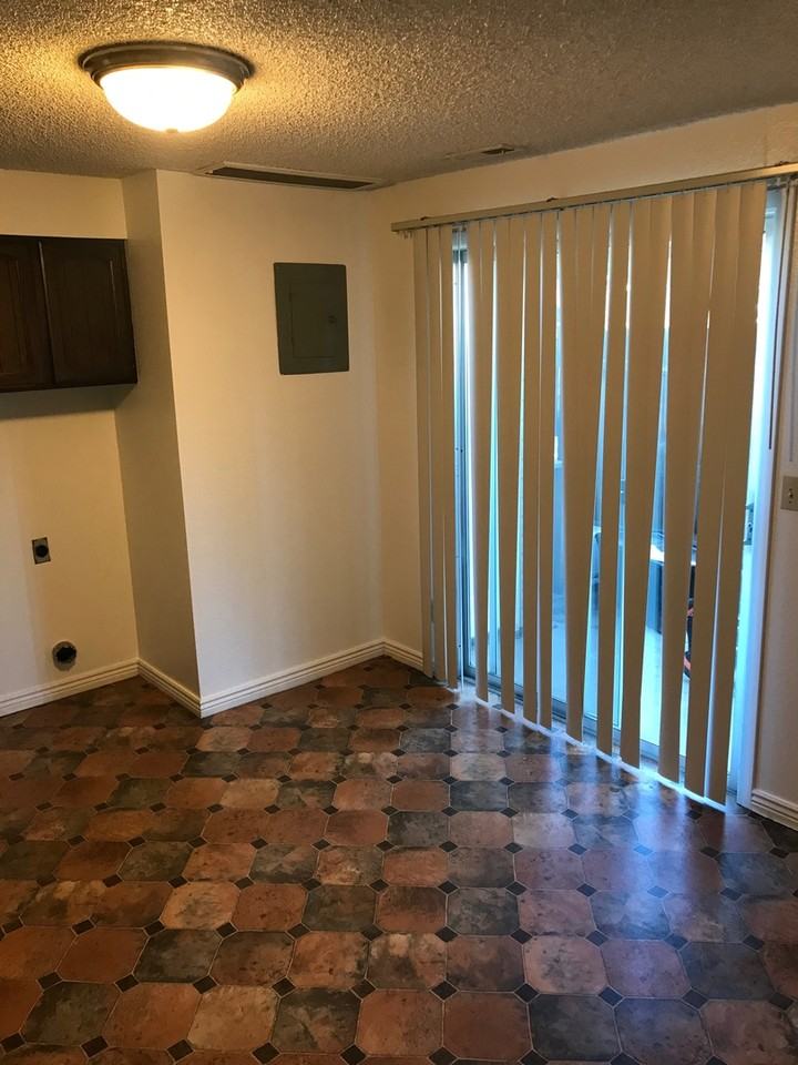 674 W Idaho Ave - Photo 3 of 7
