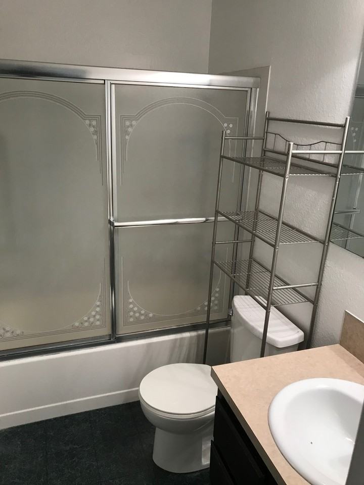 674 W Idaho Ave - Photo 4 of 7