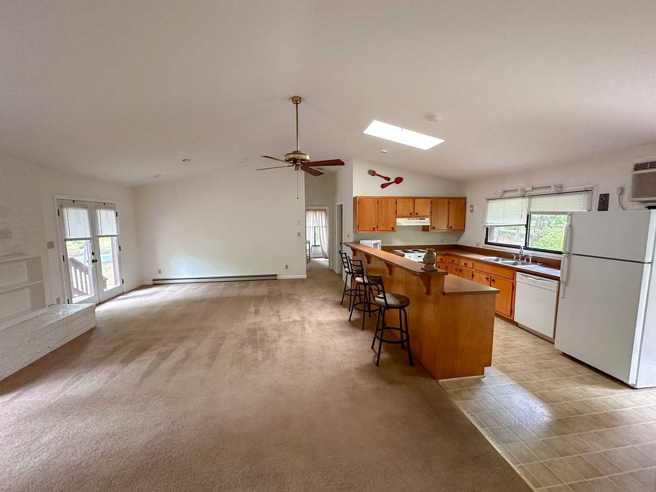 10 Tanglewood Rd - Photo 4 of 14